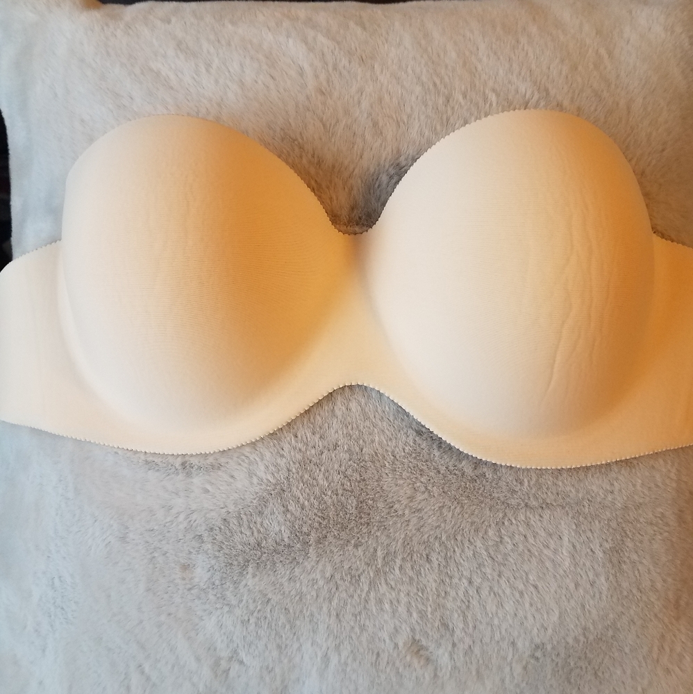 Nude Strapless bra